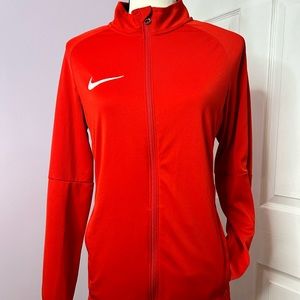 Men’s S or Women’s M Nike dri-fit full zip jacket